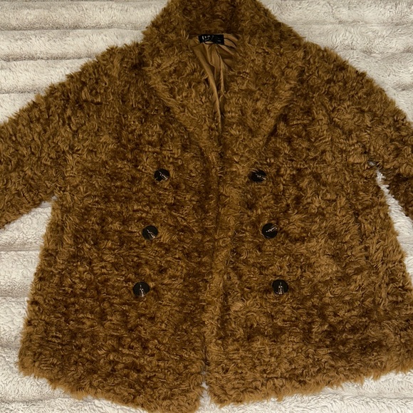 Zara trf collection Women's Brown Faux Fur Coat size Medium used - Picture 3 of 9